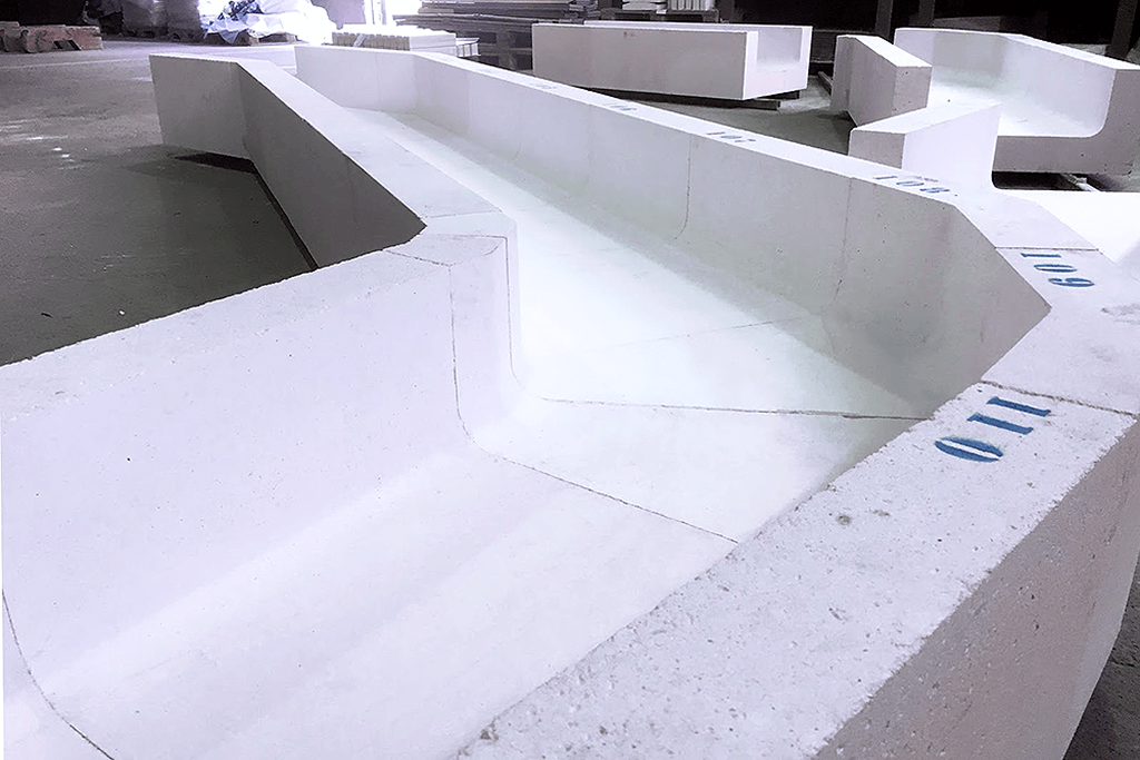 Großformatige Betonformteile für die Glasindustrie Header